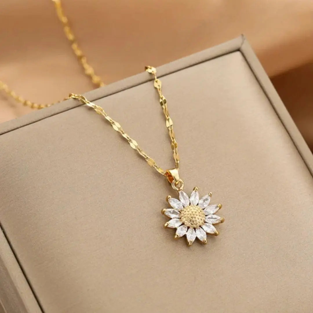AITANA | Collar con colgante de girasol